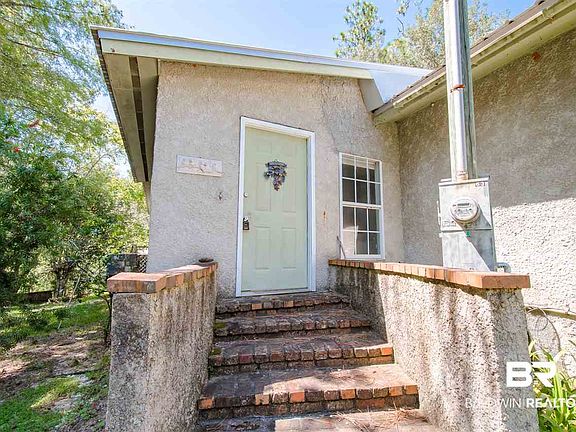 5th image of 19253 E River Rd