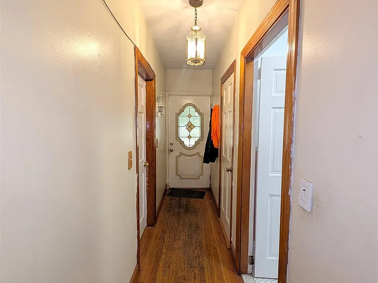 33 Rogers Ave #2 — Photo 14