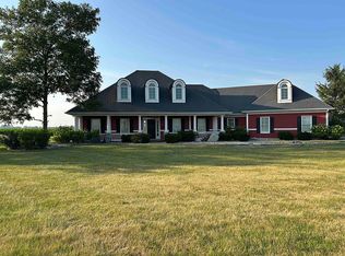 18617 Notestine Rd, Woodburn, IN 46797