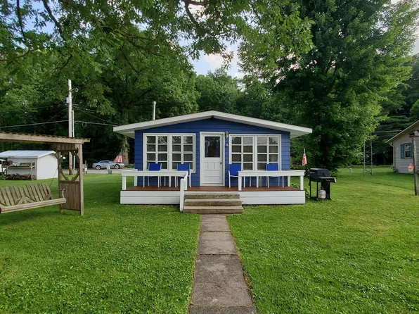 680 Ln 201 Ball Lake, Hamilton, IN 46742