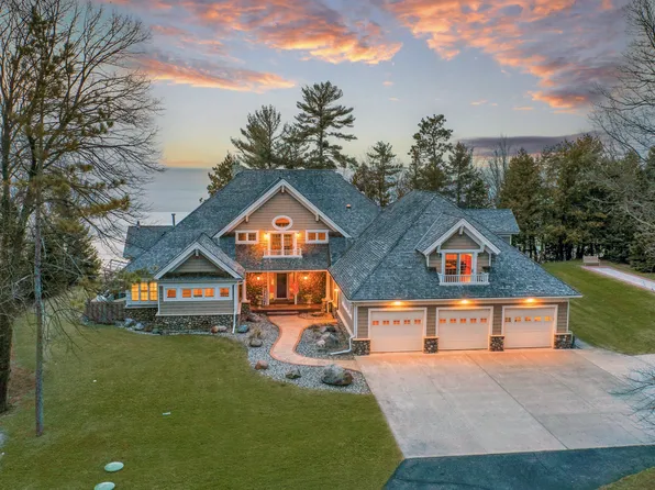 1242 Maple Leaf Trl NW, Walker, MN 56484