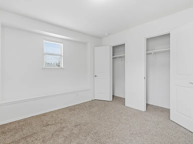 11200 Drumellan St — Photo 39