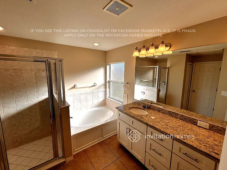 2389 Hamlet Cir — Photo 14
