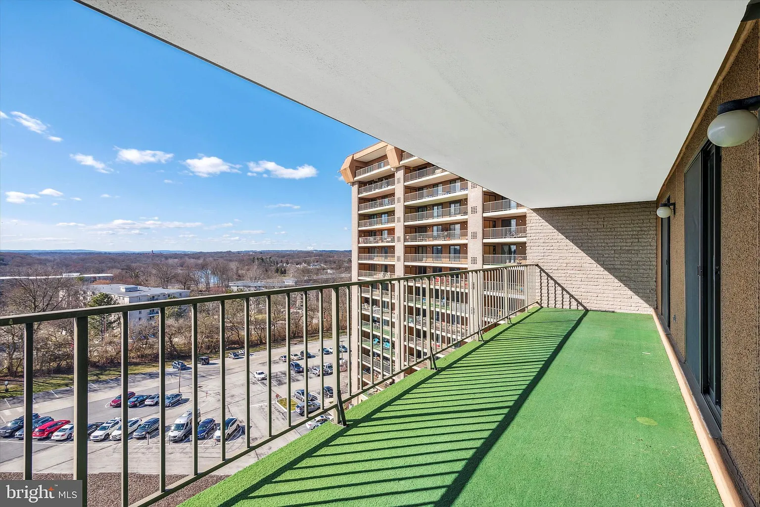 21025 Valley Forge Cir #1025 photo 1