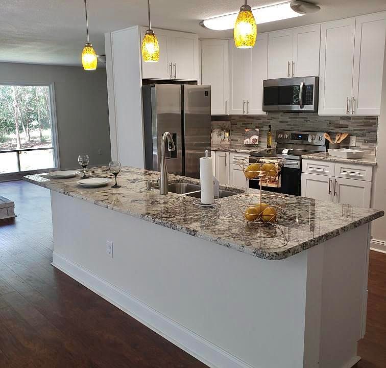 1st image of 86 Oaklawn Dr