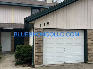 118 SW Oxford Pl, Lees Summit, MO 64063