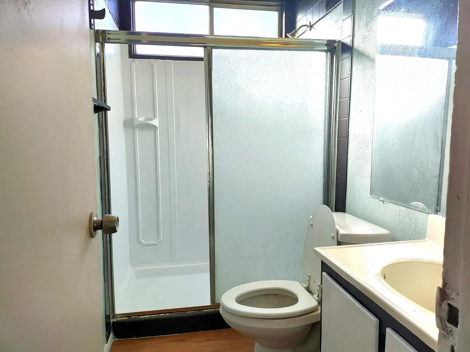 3 bed, 1900 sqft, $2,695 — Photo 4