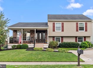 123 Independence Dr, Morrisville, PA 19067