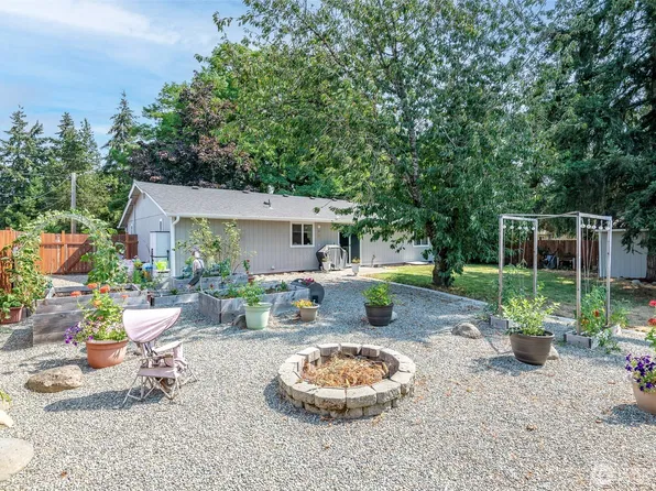 10111 Grove Road SE, Yelm, WA 98597