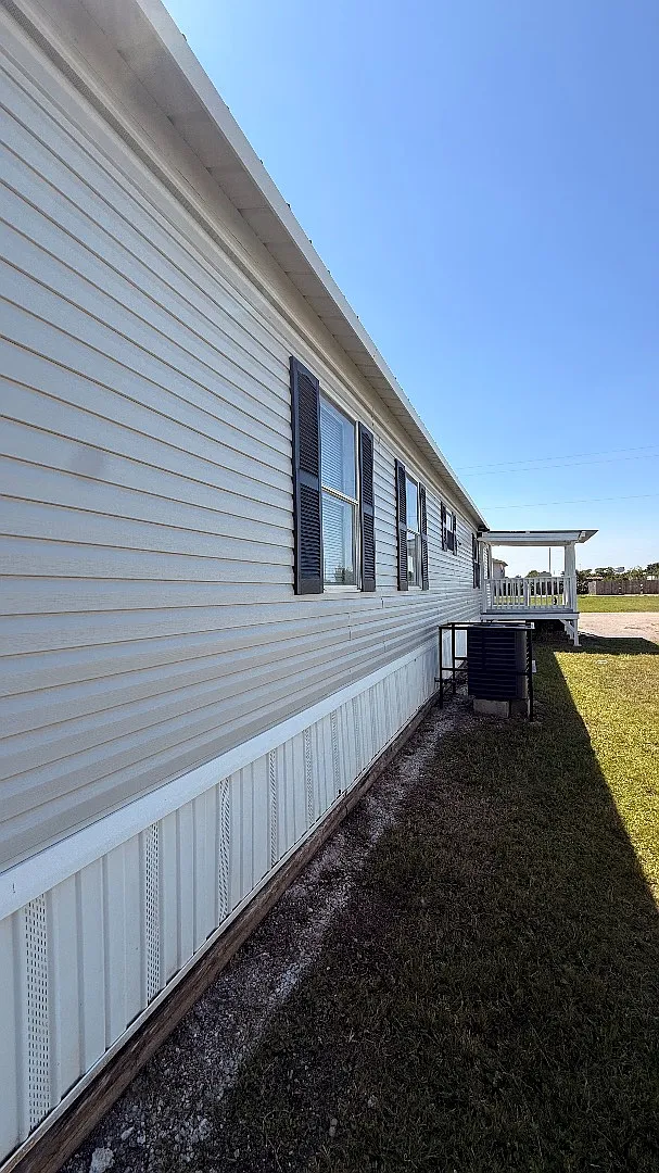 2021 N Battlebell Rd — Photo 1