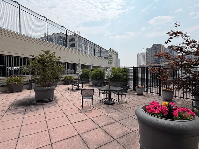 38 Maryland Ave #335 — Photo 27