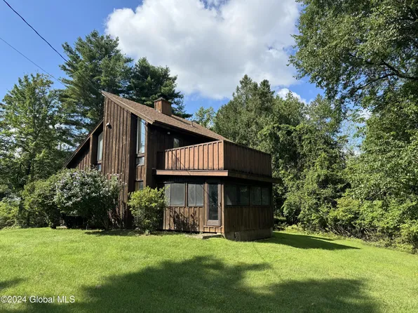 27 Honeysuckle Lane, Lake George, NY 12845