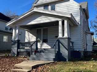 701 S Center St #1, Bloomington, IL 61701