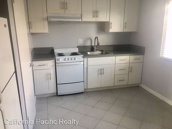 3rd image of 21825 Thelma St APT 3