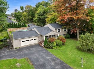 126 Shenango Rd, New Castle, PA 16105