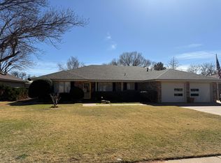 1718 E Broadway St, Brownfield, TX 79316
