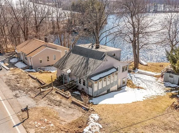 1074 Lancaster Ave, Lunenburg, MA 01462