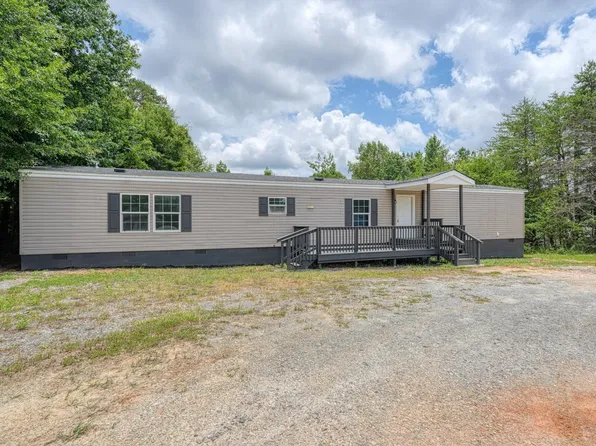 4065 Glenn Springs Rd, Pauline, SC 29374
