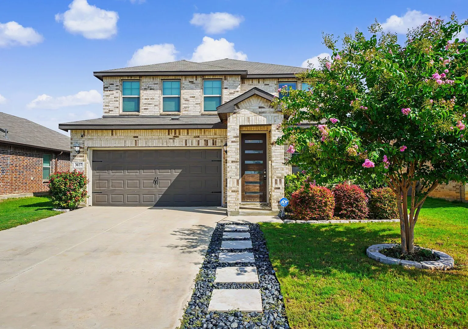 Spacious 5-Bedroom Home in Schertz - Realtor Commission: $650 — Photo 1