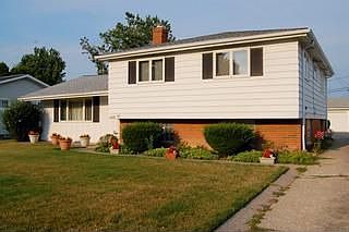 2nd image of 1225 Giesse Dr