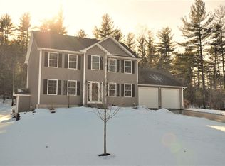 14 Wright Dr, New Boston, NH 03070