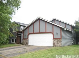 9077 Jareau Ave S, Cottage Grove, MN 55016