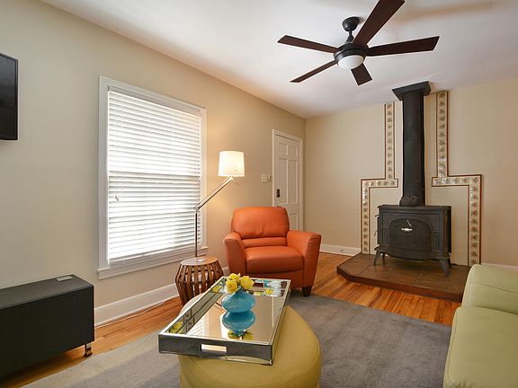5th image of 3306 Oakmont Blvd