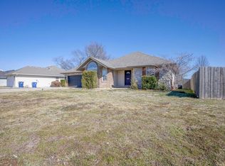 820 S Quade Road S, Springfield, MO 65802