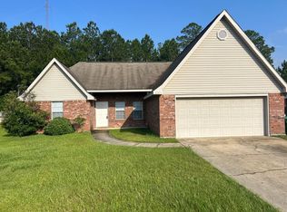 2209 Paula Cir, Ocean Springs, MS 39564