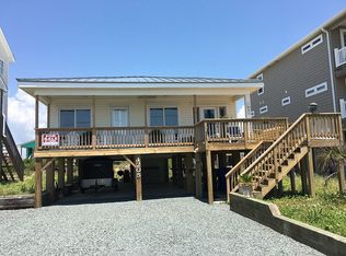 1205 N Shore Dr, Surf City, NC 28445