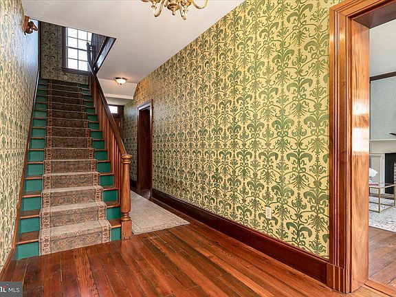 5th image of 18807 Aquasco Rd