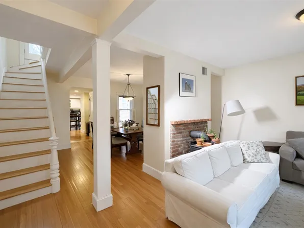 16 Watson St, Cambridge, MA 02139