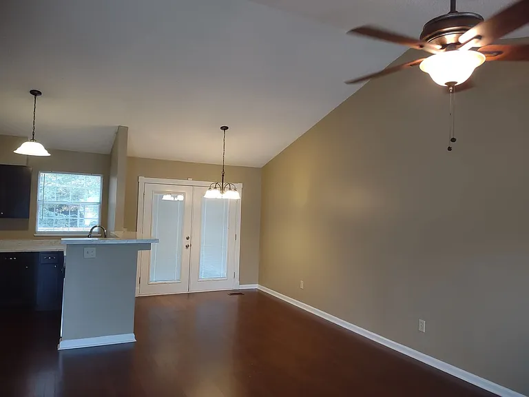 202 Hookston Way — Photo 3
