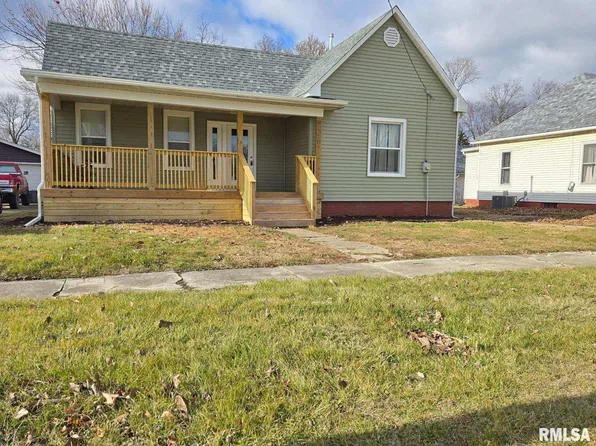 920 S 1st Ave, Canton, IL 61520