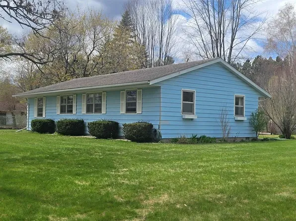 537 Bertha Dr, Farwell, MI 48622