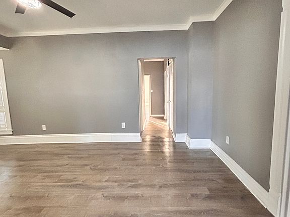 4th image of 628 W 1st Ave