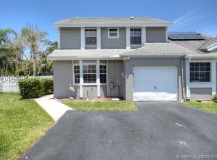 11071 SW 9th Pl, Davie, FL 33324