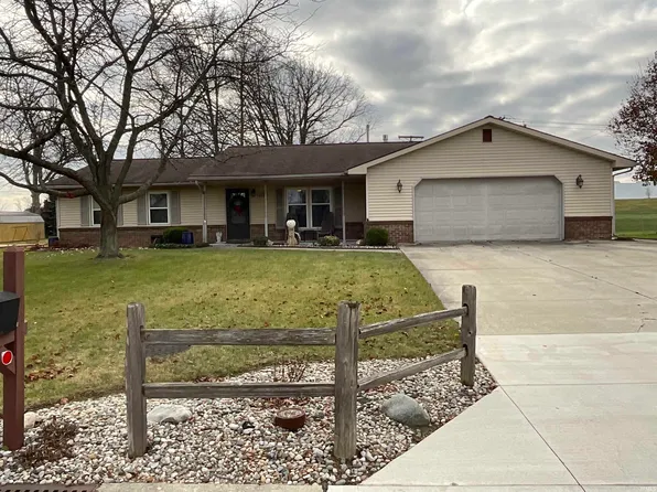 521 Greenwood Trl, Ossian, IN 46777