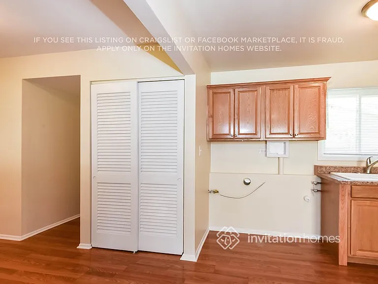 1571 Birch Ave — Photo 7