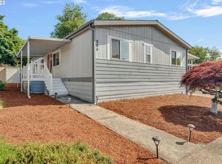 12450 SW Fischer Rd UNIT 204, Portland, OR 97224