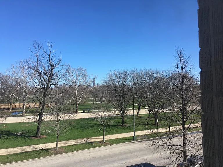 Half a block to Huge 100 acre park with running / Biking trails , public pool , tennis, boating lagoon