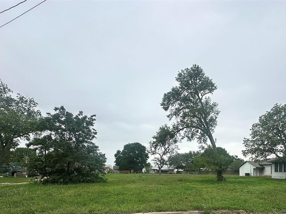 1st image of Edgar St
