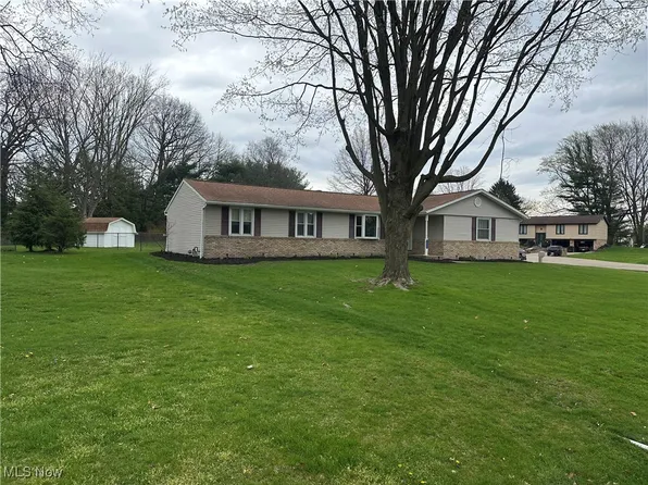 5325 Cherokee Ave NW, North Canton, OH 44720