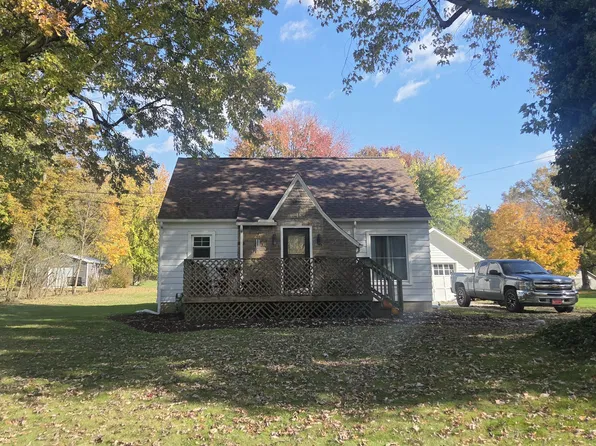 310 N Seneca St, Rittman, OH 44270