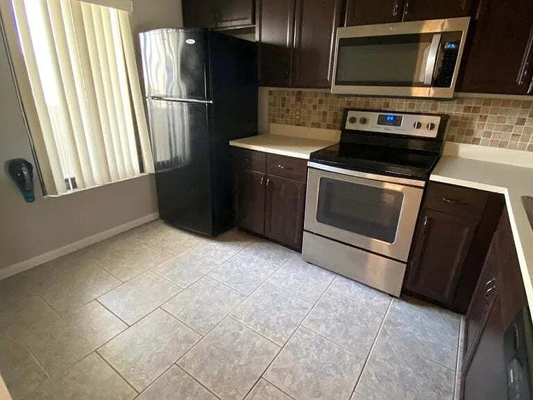 200 International Dr #814 — Photo 11