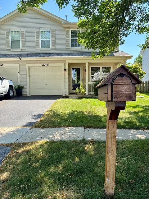 2 bed, 2.5 bath, 1398 sqft, $2,600 — Photo 1