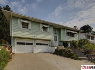 11364 Gold St, Omaha, NE 68144