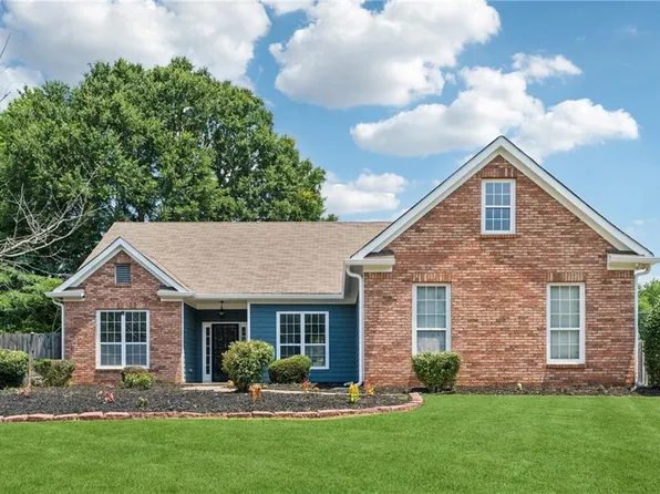4369 Milford Pl, Hoschton, GA 30548