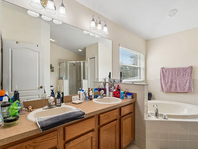 4017 Langdrum Dr — Photo 23