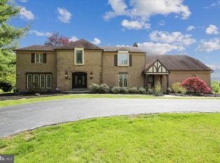 10512 Tanager Ln, Potomac, MD 20854